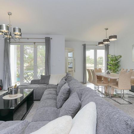 Presidential Suite Villamartin Plaza Av Brisas 67 Alicante Bagian luar foto