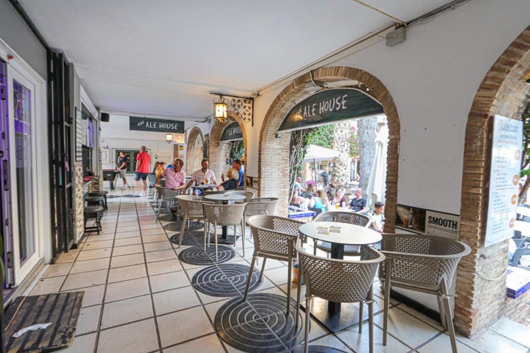 Presidential Suite Villamartin Plaza Av Brisas 67 Alicante Bagian luar foto