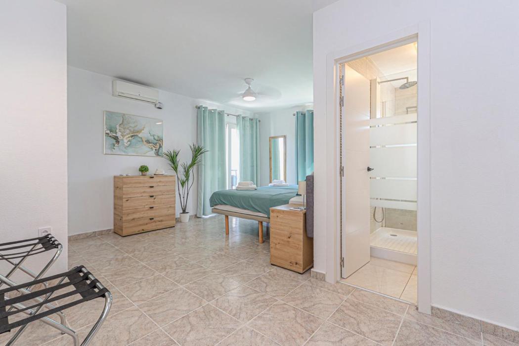 Presidential Suite Villamartin Plaza Av Brisas 67 Alicante Bagian luar foto