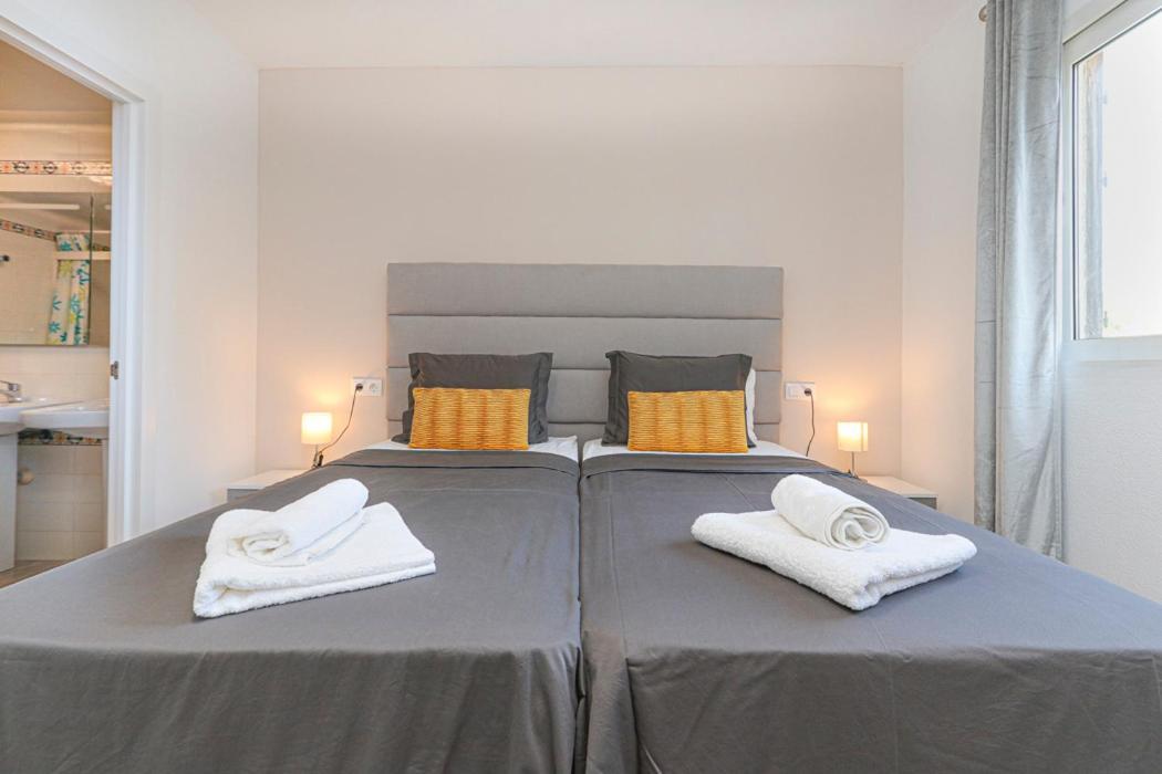 Presidential Suite Villamartin Plaza Av Brisas 67 Alicante Bagian luar foto