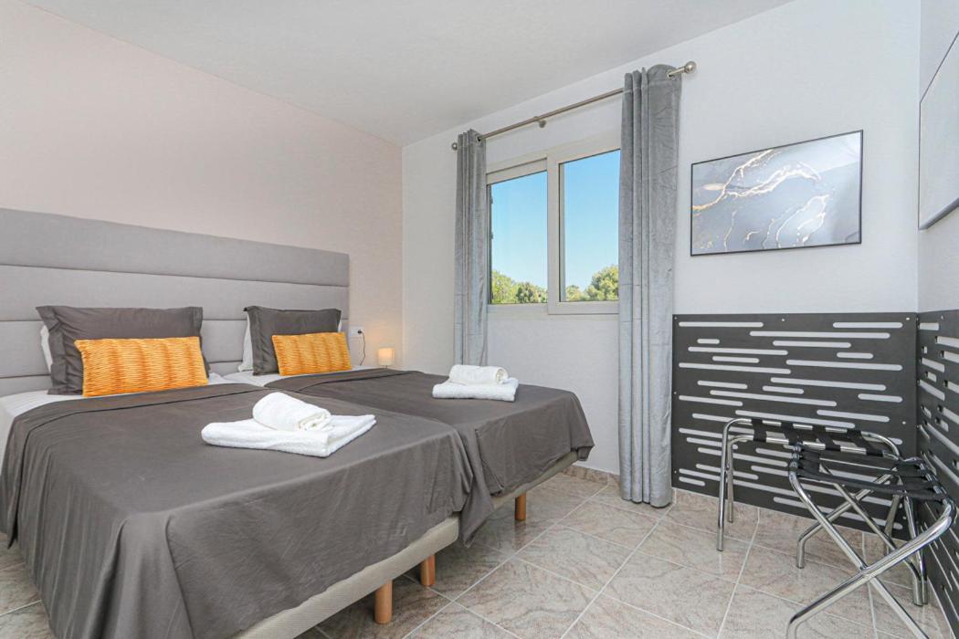 Presidential Suite Villamartin Plaza Av Brisas 67 Alicante Bagian luar foto