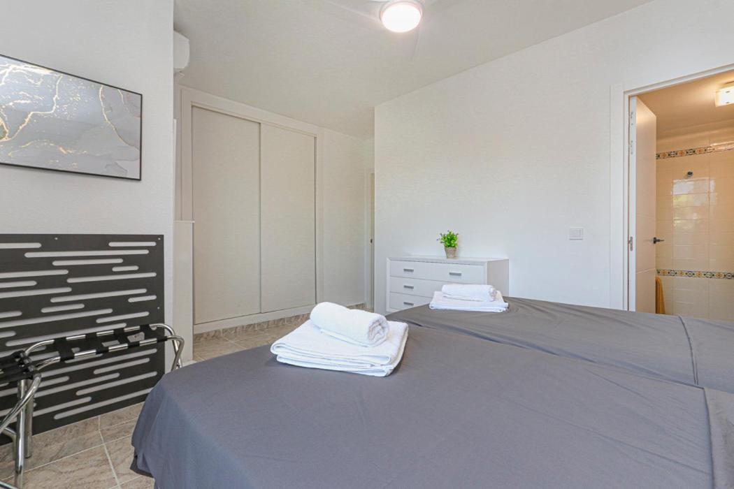 Presidential Suite Villamartin Plaza Av Brisas 67 Alicante Bagian luar foto