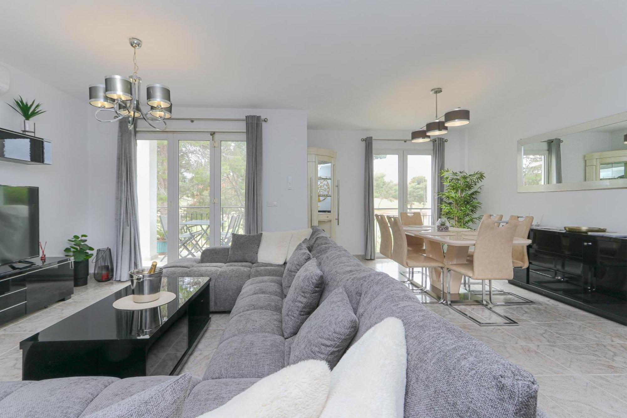 Presidential Suite Villamartin Plaza Av Brisas 67 Alicante Bagian luar foto