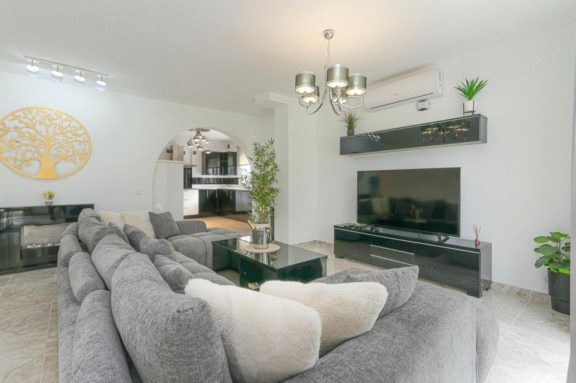 Presidential Suite Villamartin Plaza Av Brisas 67 Alicante Bagian luar foto